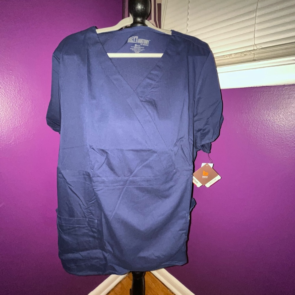 PLUS SIZE WOMEN SCRUB TOP - Picture 5 of 6